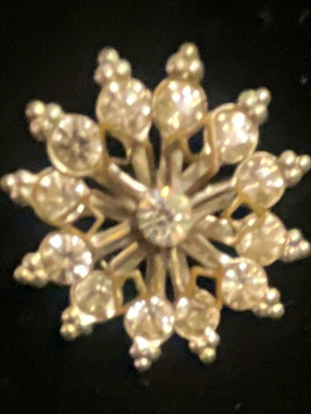 Silver-Tone Faux Pearl Snowflake Brooch Pin White Simulated Round Pearl